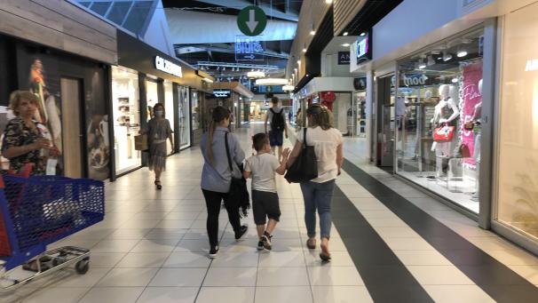 Chambery il casse une vitre de magasin car il veut retourner en prison Le Messager